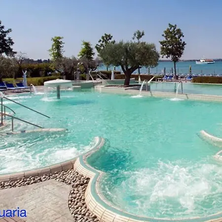 Apartment Attico Fronte Con Vista Mozzafiato Sirmione